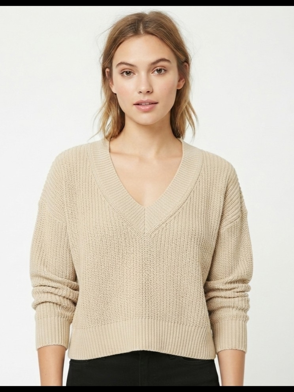 Forever 21 Beige V-Neck Chunky Knit Sweater